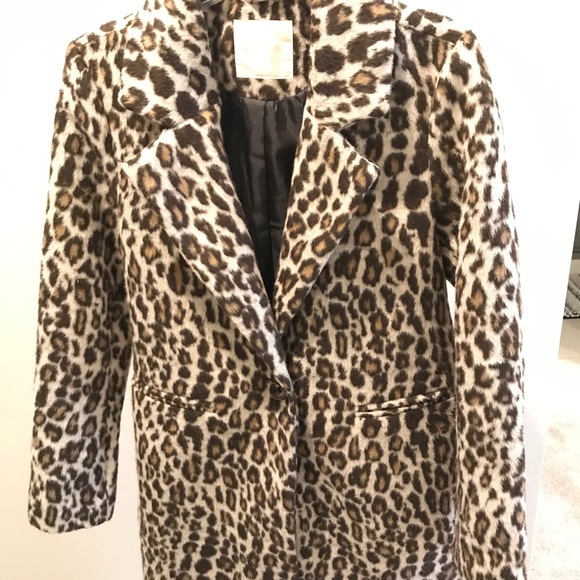 Altar’d State leopard coat - Picture 2 of 9